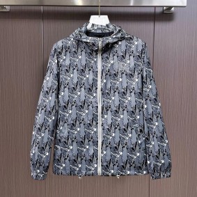 Burberry Men Coat(Size:M|L|Xl|Xxl|Xxxl)