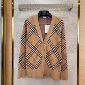 Burberry Unisex Cardigan(Size:S|M|L|Xl|Xxl, Max Chest:128Cm/50In) Burberry Unisex Cardigan(Size:S|M|L|Xl|Xxl, Max Chest:128Cm/50In)