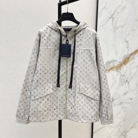 Louis Vuitton Women Coat(Size:S|M|L)
