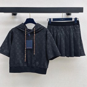 Louis Vuitton Women Suit(Size:S|M|L)