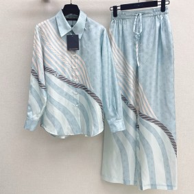 Louis Vuitton Women Suit(Size:S|M|L)