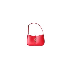 Ysl Le 5 A 7 Hobo Bag In Smooth Leather