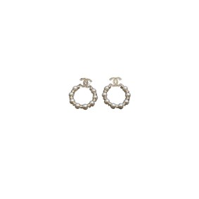 Chanel Pearl Earrings Shop