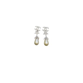 Chanel Pearl Earrings Shop